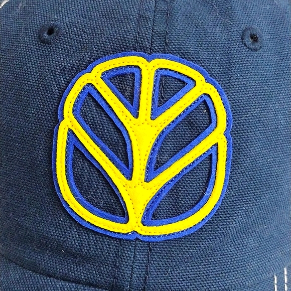 NEW HOLLAND:  TRUCKER HAT - Picture 9 of 9